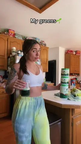 All day🌱❤️ drinking my greens @bloomnu #bloom #greens