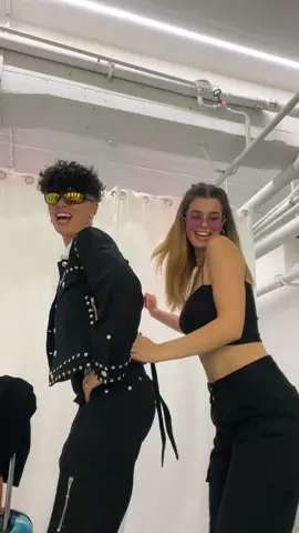 One more dance with @kris8an 🖤