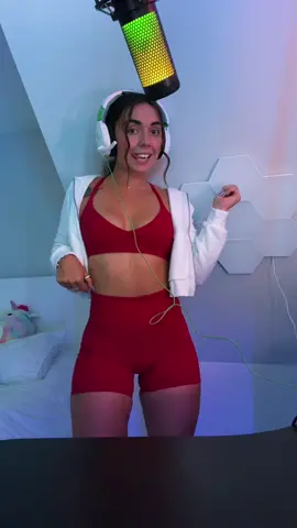 STREAMING ON YOUTUBE: abbyberner come say hi❤️ #stream #GamerGirl