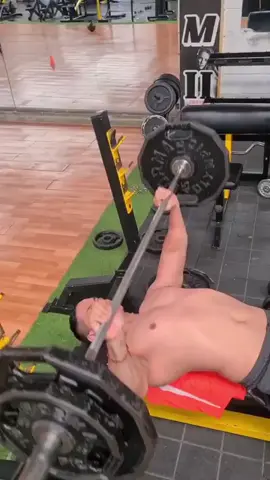 #entrenadorpersonal #gym #gymlover #gymmotivation