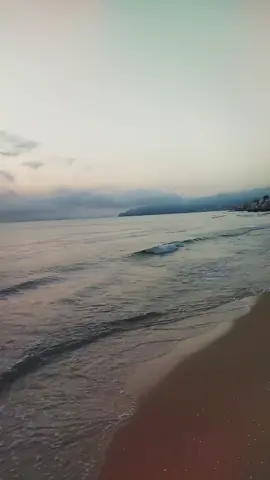 احسن حاجة تكون فالبحر كي مايكون حتى واحد #السياحة #البحر #البحر #العيون #وهران_الباهية