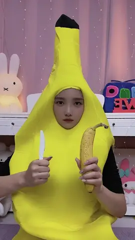 바나나 먹는 바나나 @dina_kalanta #fyp #추천 #xyzbca