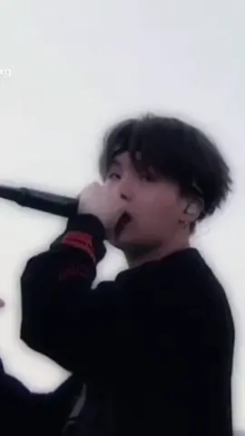 mi esposo donde va sobre sale♥️#army #paratiiiiii #fpyシ #fpy #viral #bts #kpop #suga#min#yoongi