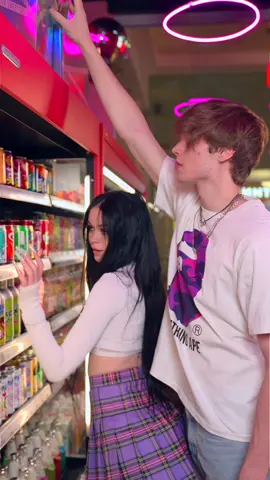 Easy flirting 😏 #xosummerchallenge