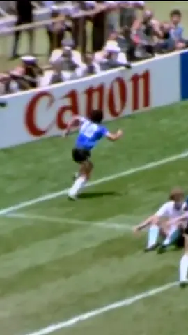 GOL DEL SECOLO ⚽ #d10s #diegomaradona #diegoarmandomaradona #maradona #calcio #mondiale #argentina #inghilterra #neixte #xte