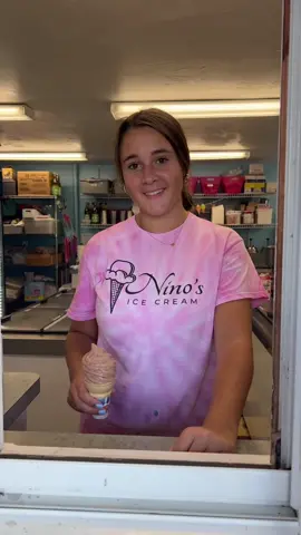 When your server gives you the wrong order… #fyp #ninosicecream #fakebody #ReTokforNature