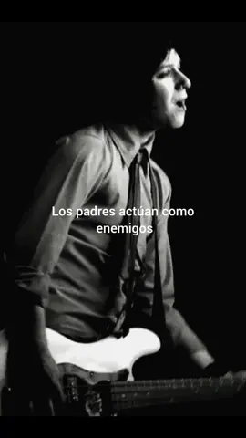 Crazy - Simple Plan #crazy  #simpleplan  #simpleplanfan  #poppunk #lyrcsespañol  #2000s #mtv #lyrcs #poppunkmusic  #pierrebouvier #seblefebvre  #chuckcomeau  #jeffstinco #daviddesrosiers