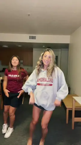 This dance is beyond addicting @ashley  #fyp #foryoupage #ReTokforNature #PostitAffirmations #womensbasketball