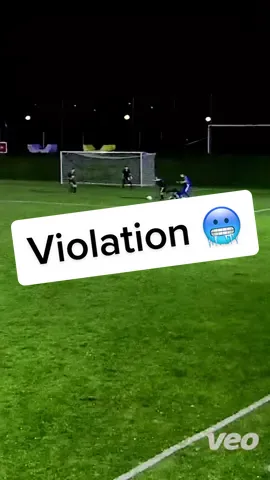 How to end the career of a defender in 15 sec 😳🥵 #veomoment #footballtiktok #Soccer #football 