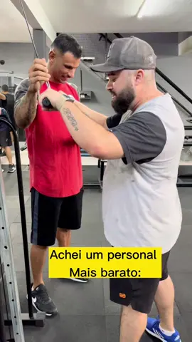 Achei im personal mais barato 😂😂😂.             #personal #academia #musculacao #humor #risada #londrinapr #curitibapr #guaratubapr #thyagoalexsander0