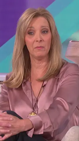 Lisa Kudrow estaba realmente embaraza en la cuarta temporada de friends en su personaje de Phoebe Buffay...sabias esto? #friends #lisakudrow #emmy #phoebe #phoebebuffay #series #lovefriends