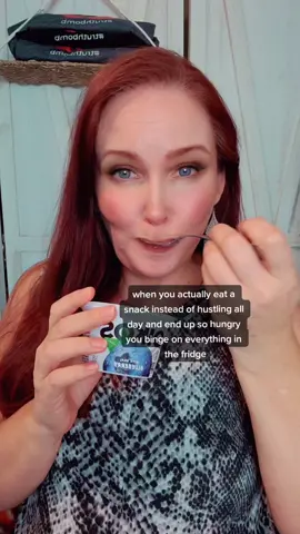 Feeling like a big girl today🤣🤣🤣 I actually had breakfast and an @oikosprotein yogurt for a snack ! What have you eaten today? #oikos  #snackbreak #singlemomlife