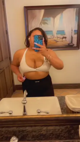 We back to a 5 day split baby 💪🏽#upperbody #GymTok #fitnessmotivation #fitnesstransformation #blackgirlfitness #fitnessjourney #gymrat