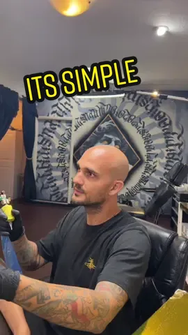 Brooo the captions couldnt translate italian 😂😂 @Pennyboy - Tattoo Artist @winniethejroo