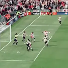 Best Goalkeeper History And Trophy #goalkeeper #football #fypage #despacito #zezocartoons #ikercasillas #petrcech #vandersar #davidseaman #peterschmeichel #buffon #oliverkhan #manuelneuer #fyp