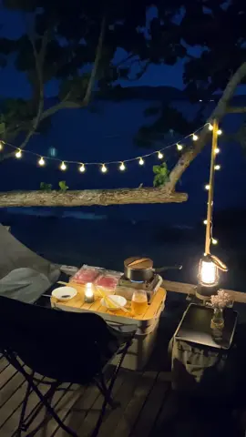 Friday Night • มื้อเย็นชิลๆริมทะเล~ 🌊 ,, #Camping #Chilling #Dinner #กางเต็นท์ริมทะเล #เขาแหลมหญ้า #ระยอง #บันทึกทริป•