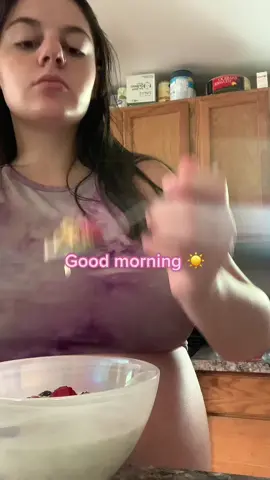 Morning vlog? Trying to stay busy while home all the time #goodmorning