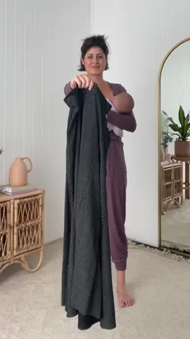 Psst… just because you’re breastfeeding, doesn’t mean you can’t feel a little fancy 😉✨ A mama in our Moolk Mama Community asked what she could wear to a cocktail wedding! So this sparked a fun little foray into ‘fancier’ outfits with our new release styles. And it really all comes down to accessorising. It’s the shoes, the bag, the jewellery and your overall vibe that makes all the difference. This is our Nora Top and Palazzo Pants in Polka and it is giving me all the cute jumpsuit vibes without the fiddly toilet breaks 😏