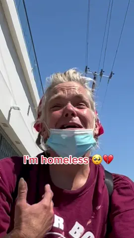 Beautiful moment captured on one of the hottest days of the summer. Homeless lady shows true act of kindness 😭❤️🥺🙏🏼 #kindness #wholesome #findyourgrace