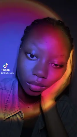 One of those wait for it moments 🙃 #goodnight #neon