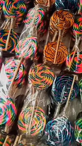 #Paletasdecaramelo #hechoenmexico #caramelo #Paletasdecaramelo #dulcemexico #artesanosmexicanos #dulcestradicionales ##mexicocheck #dulcesantiguos #dulcesparaniños #dulcesregionalesmexicanos #caramelos #dulceriamexicana #dulceriaonline