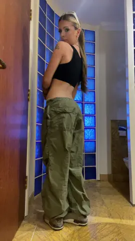 @urbanoutfitters so obsessed with these cargos i would wear them everyday if i could #fitcheck #urbanoutfitters #slay