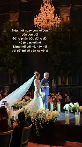 Khoảnh khắc chia tay bố mẹ, là lúc mình buồn nhất trong ngày hạnh phúc! Chỉ muốn ôm trầm lấy bộ và khóc!! #damcuoi #tinhyeu #hanhphuc #codau #chure