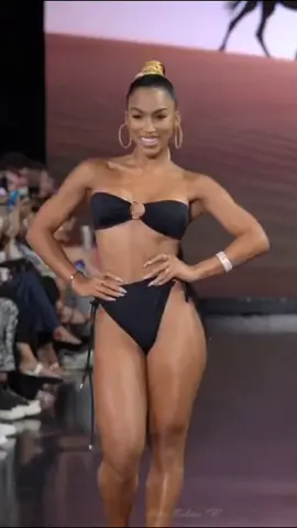 Que desfile magnífico 😎👏🏾👏🏾👏🏾👏🏾👏🏾👏🏾👏🏾