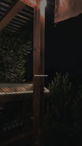 Tớ mong rằng thế giới có thể đối xử với tớ một cách dịu dàng hơn #ngotngaoongaymai