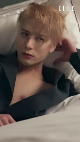 #ELLEAug2022xJACKSON ตัวอย่างเบื้องหลังการถ่ายแฟชั่นเซตปกของ Jackson Wang ในนิตยสารแอล ประเทศไทย ฉบับเดือนสิงหาคม 2022 ติดตามชมภาพแฟชั่นสุดคูลและบทสัมภาษณ์ที่จะทำให้ทุกคนรักพี่แจ็คคนนี้มากยิ่งขึ้นได้ทุกแผงหนังสือชั้นนำทั่วประเทศเร็วๆ นี้ และติดตามชมคอนเทนต์ต่างๆ ของแจ็คสันได้ทุกช่องทางโซเชียลของเรา!  #ELLEAugust2022 #ELLEThailand #JacksonWang #Jackson #잭슨 #王嘉爾 #JacksonxSiPassione #ArmaniThailand @jacksonwang