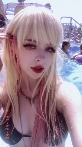 looking forward to cosplay her once again when its less busy at the pools #kitawagamarin #kitagawamarincosplay #mydressupdarling #projektcosplay
