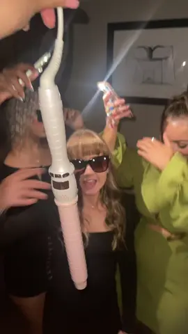 Get us in the studio asap 🤧🎙 #microphonechallenge #microphonetrend #itookthetopoff #studiochallenge #topoff #topoffchallenge #fyp #foryoupage