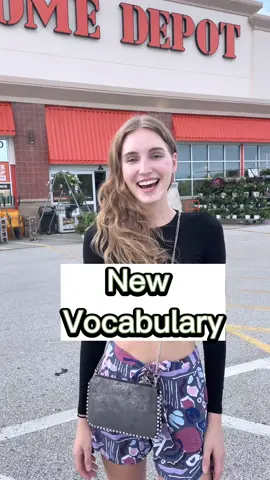 New vocabulary 🤩 What store should I go to next? ❤️ #ariannitalagringa #ariannitalabonita #ingles #aprendeingles #learnenglish #english #inglesonline #englishteacher #mexico #venezuela #colombia #españa #argentina #chile #peru #miami #pronunciation #inglesfluido #aprenderinglesrapido #englishgrammar #cursoinglesonline
