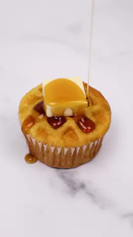 Sunday brekky 🧇🧁🧇🧁🧇 The butter 🧈 is actually frosting! Drizzled with maple syrup 🤤💛 #waffles #wafflecupcake #brunch #cupcake