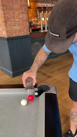 This bar bet is GENIUS!
