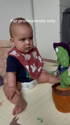 Tiktok made me do it 😂 blind reaction 🤣 love you baby 😘 #poorbaby #fypbaby #baby #cactustoy