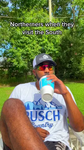 This humidity not made for the weak 😂😂 #southtiktok #texas #louisiana #alabama #georgia #mississippi #northtiktok #humidityproblems #buschlight #kevingates