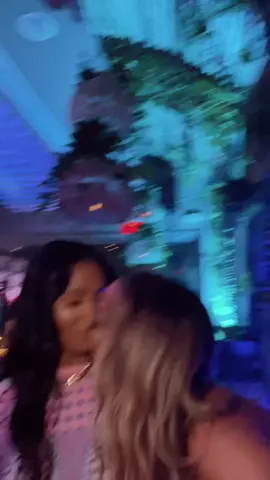 I knew she was gay #miami #Pride #bitch @larissapardinho