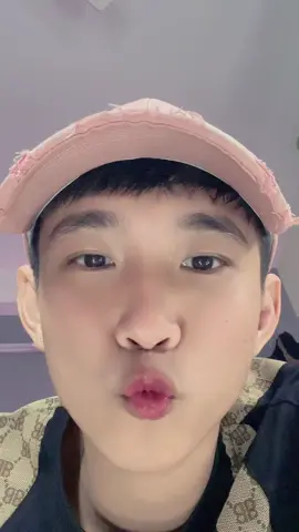 Chớ lo anh sẽ về sớm thôi vợ yêu 💘