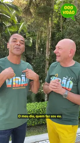 O “ô vidão” hoje é de campeão, com participação especial do capitão Cafu. Ser um atleta exige disciplina, foco e muita determinação. Durante anos o Cafu se dedicou ao futebol e os brasileiros vibraram com ele. Hoje, sua experiência motiva e inspira as pessoas.