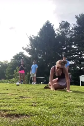I cant stop watching this 😂😂 #golffail #golfswingfail #funnygolf #girlsgolfing