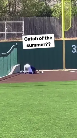 Body on the LINE 🤕 (via @fivetoolbsb/IG) #baseball