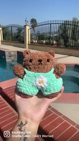 Love how this cutie turned out! It was so fun making the overalls, and I added a daisy for extra cuteness! ☺️🐻 #crochet#handmade#SmallBusiness#etsy#plushie#stuffedanimal#crochetersoftiktok#crochettiktok#crochettok#amigurumi#crochetbear#bear#chonky#chonkybear