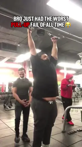 The way they all ran off 😭 #fyp #fail #gym #GymTok #gymfail #memezar