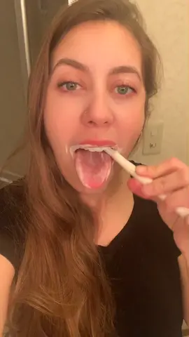 Brush your teeth 🪥🦷😬  #brushyourteeth #oralcareroutine #BeautyTok #goodmorning #asmrsounds
