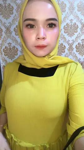 Duh dressnya cakep bener😍 buat para bumil juga bisa banget😍 apalagi buat nonhijab juga oke banget🔥 #OOTD #ootdhijab #ootdhijabstyle #outfit #outfitmurah #outfitwanita #racuntiktok #racuntiktokshop #flks #flksyaguys🥰biarrame🥰 #fyp #fypシ #fypage #lks #tiktokpelitfyp