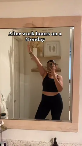 Its the balance for me after corporate house…body movement & nutrition for me 🫶🏻💛 #after9to5 #SelfCare #balancedlifestyle #spin #grocerieshopping #fyp