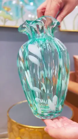 Lọ này k cần cắm hoa decor thôi cũng đủ đẹp rồi 😍