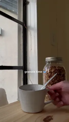 missing jørd hemp & oat milk tho #breakfast #londonfoodie #nycfoodie #granola #healthandwellness #homemade #oattok