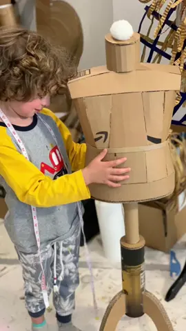 It is exactly 2 years win e Max told us, ar age 4, that he was a dress maker. Over 100 dresses later, he’s still going strong! 👗🥰♥️♥️♥️ #dressmaker #fashiondesigner #talentedkid #couturedesigner #couture@Christian Siriano @Dior @alexandermcqueen